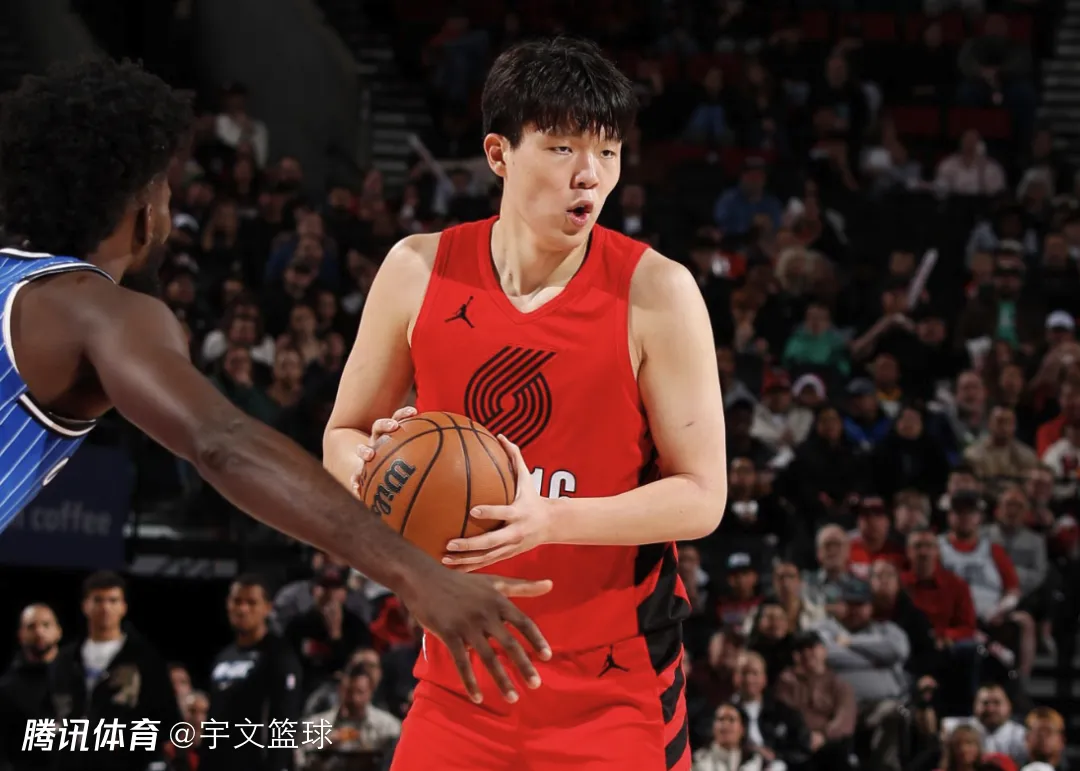 香港赛马会独家解读: 时隔16天再次登场！杨瀚森7分52秒填满数据栏 4分2板2助积极拼抢