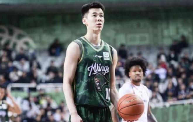 香港赛马会独家专栏：同曦队主场胜上海，球队追加8万奖金，郭昊文全场最佳