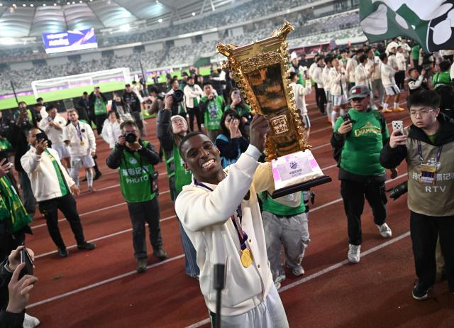 香港赛马会特别报道：战神法比奥 已自称“北京人”